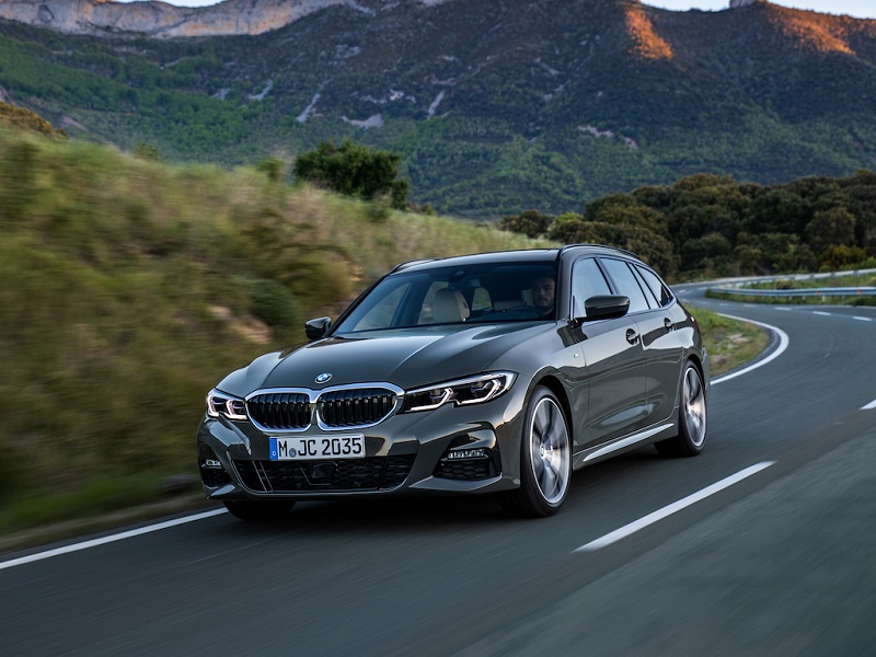 Lagi, BMW Luncurkan Mobil Terbarunya yaitu Seri 3 Touring di Indonesia                    