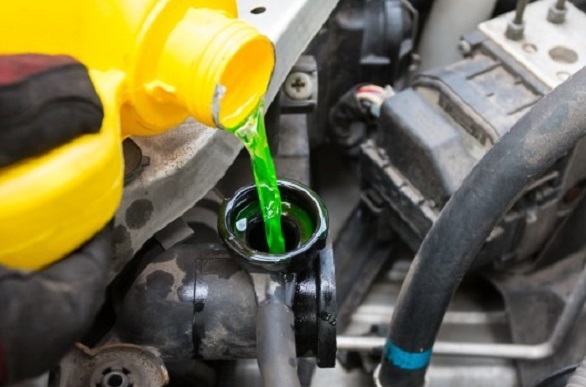 Ini Cara Memilih Coolant Radiator Terbaik Untuk Mobil                    