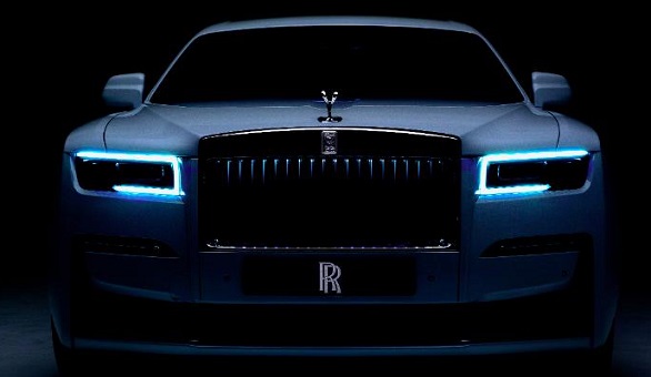 Mobil 'Sultan' Rolls-Royce Ghost didesain Ulang Dari Awal                    