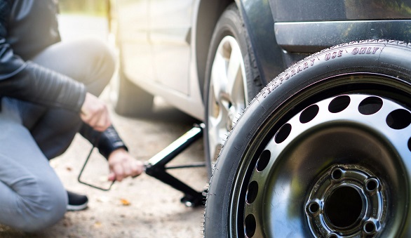 4 Kerusakan Ban Mobil dan Penyebabnya yang Sering Terjadi                    