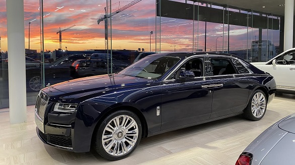 Akhirnya, Rolls-Royce Ghost Terbaru Hadir Juga di Indonesia                    